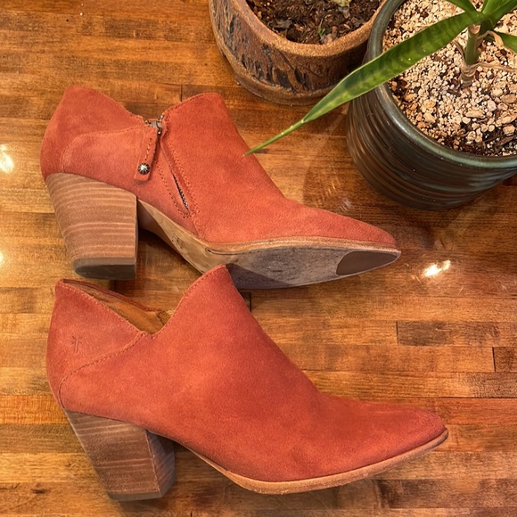 Frye Boots - Picture 2 of 8